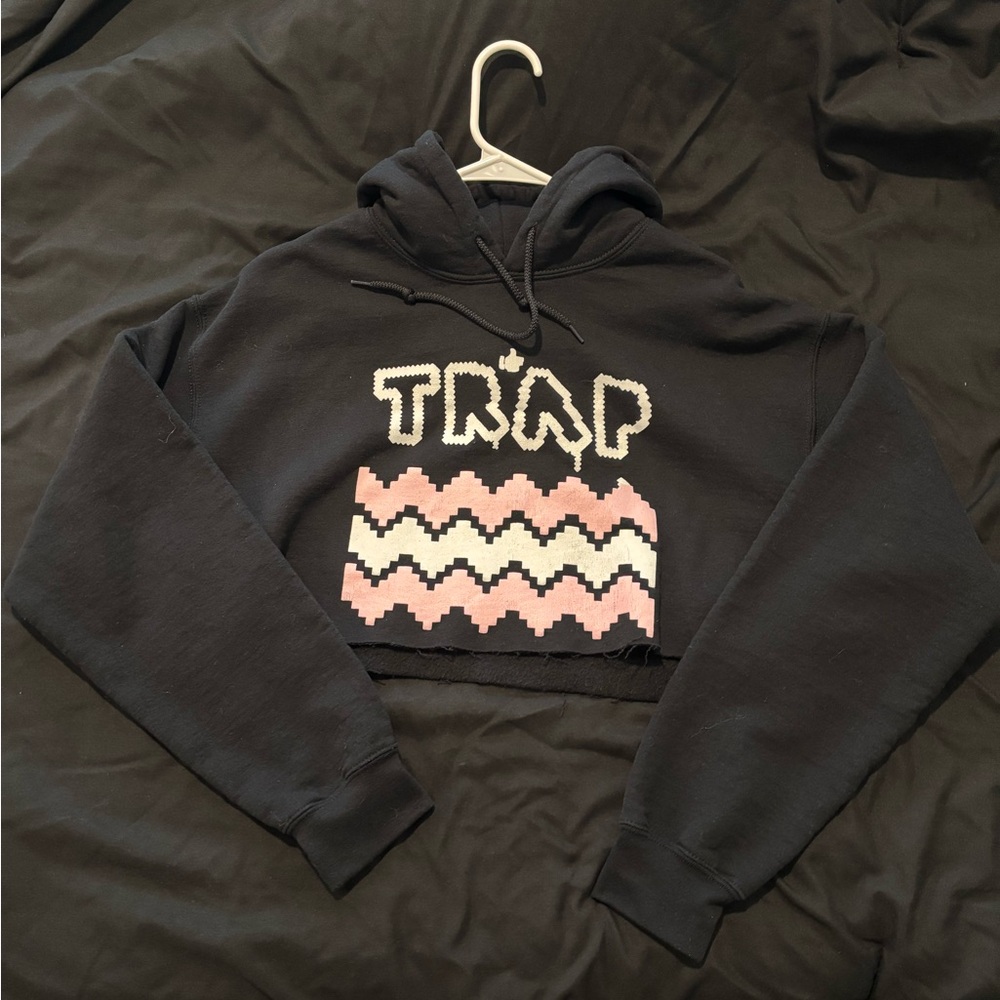 2 Chainz Official Merch- Pretty Girls Like Trap Music Cropped Hoodie